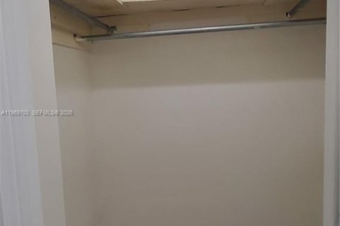 Condominio en venta en Miami, Florida, 2 dormitorios, 82.96 m2 № 2031235 - foto 24