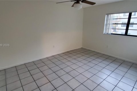 Condominio en venta en Miami, Florida, 2 dormitorios, 82.96 m2 № 2031235 - foto 21