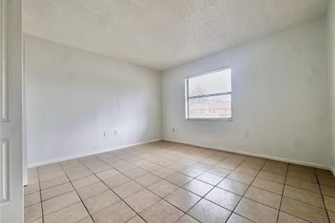 Townhouse in Kissimmee, Florida 2 bedrooms, 86.4 sq.m. № 1917286 - photo 8