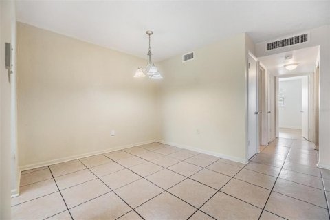 Condominio en venta en Clearwater, Florida, 2 dormitorios, 85.01 m2 № 1747074 - foto 15