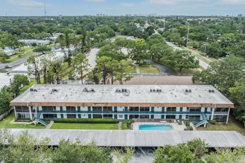 Condominio en venta en Clearwater, Florida, 2 dormitorios, 85.01 m2 № 1747074 - foto 1