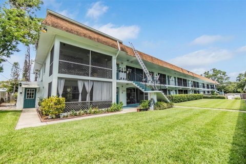 Condominio en venta en Clearwater, Florida, 2 dormitorios, 85.01 m2 № 1747074 - foto 2