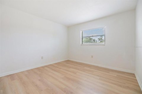 Condominio en venta en Clearwater, Florida, 2 dormitorios, 85.01 m2 № 1747074 - foto 4