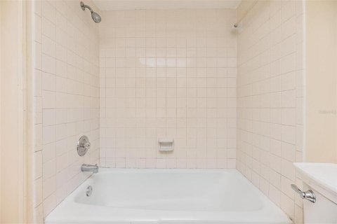 Condominio en venta en Clearwater, Florida, 2 dormitorios, 85.01 m2 № 1747074 - foto 8