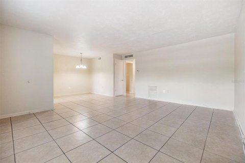 Condominio en venta en Clearwater, Florida, 2 dormitorios, 85.01 m2 № 1747074 - foto 11