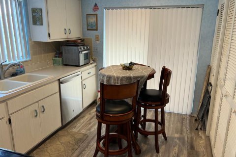 Condo in Hudson, Florida, 2 bedrooms  № 1841832 - photo 28