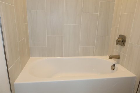 Casa en venta en Sarasota, Florida, 3 dormitorios, 204.48 m2 № 1405650 - foto 16