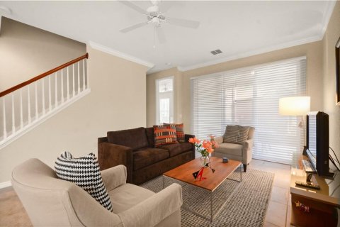 Townhouse in Orlando, Florida 4 bedrooms, 227.52 sq.m. № 2092008 - photo 12