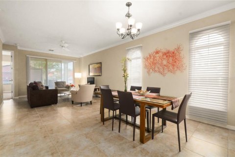 Townhouse in Orlando, Florida 4 bedrooms, 227.52 sq.m. № 2092008 - photo 4
