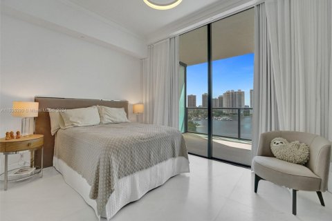 Condominio en venta en Aventura, Florida, 3 dormitorios, 255.48 m2 № 1753432 - foto 30