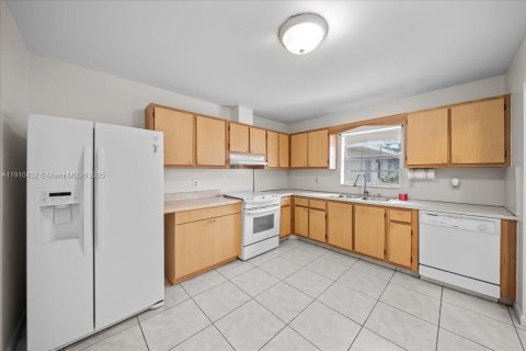 Condominio en venta en Lake Worth, Florida, 2 dormitorios, 101.08 m2 № 2034312 - foto 6