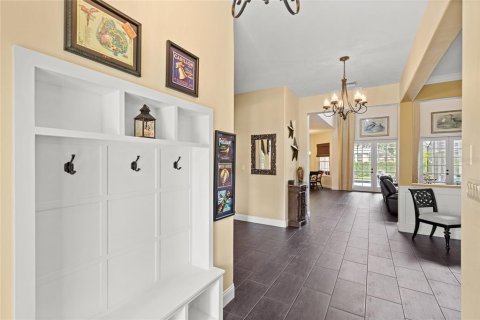 House in Windermere, Florida 5 bedrooms, 353.96 sq.m. № 1811000 - photo 26