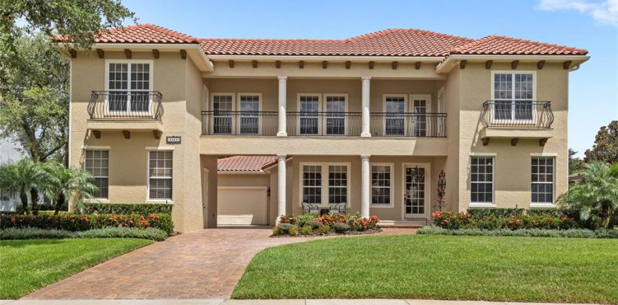 House in Windermere, Florida 5 bedrooms, 353.96 sq.m. № 1811000