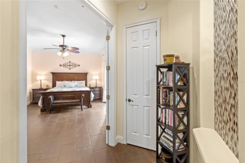 House in Windermere, Florida 5 bedrooms, 353.96 sq.m. № 1811000 - photo 29