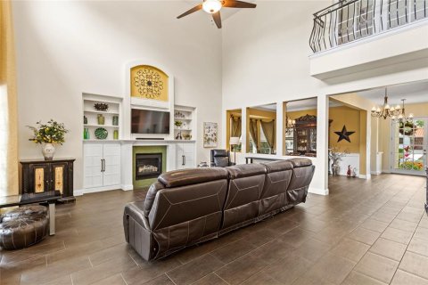 House in Windermere, Florida 5 bedrooms, 353.96 sq.m. № 1811000 - photo 19