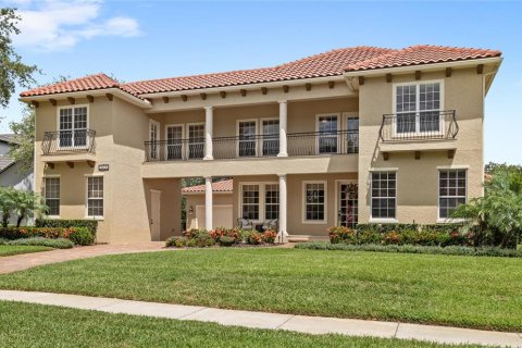 House in Windermere, Florida 5 bedrooms, 353.96 sq.m. № 1811000 - photo 2