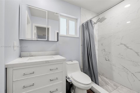 House in Margate, Florida 3 bedrooms, 133.87 sq.m. № 1994910 - photo 22