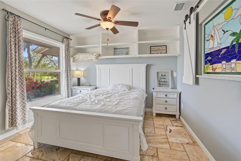 Villa ou maison à vendre à Apollo Beach, Floride: 4 chambres, 208.19 m2 № 2416416 - photo 23