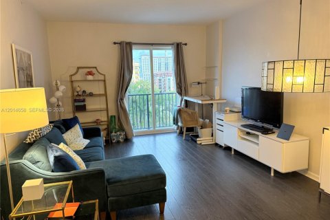 Condo in Coral Gables, Florida, 1 bedroom № 2076573