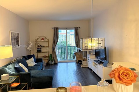 Condo in Coral Gables, Florida, 1 bedroom  № 2076573 - photo 2