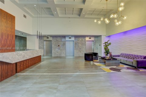 Condo in Coral Gables, Florida, 1 bedroom  № 2076573 - photo 10