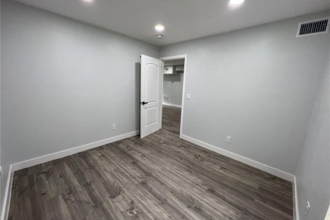 Villa ou maison à louer à Orlando, Floride: 2 chambres, 93.65 m2 № 2399124 - photo 12