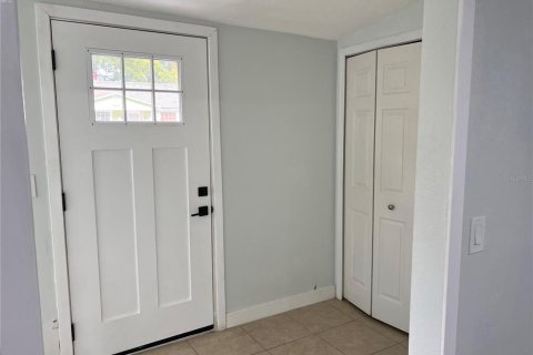 Villa ou maison à louer à Orlando, Floride: 2 chambres, 93.65 m2 № 2399124 - photo 3
