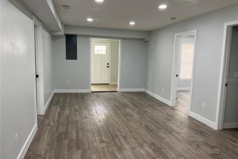 Villa ou maison à louer à Orlando, Floride: 2 chambres, 93.65 m2 № 2399124 - photo 9