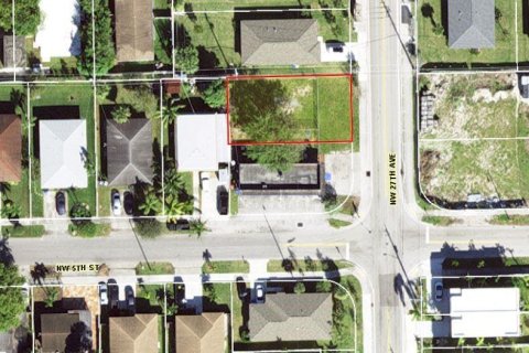 Commercial property in Pompano Beach, Florida № 2187959