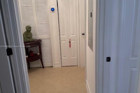 Купить виллу или дом в Майами, Флорида 3 спальни, 133.97м2, № 1964017 - фото 16