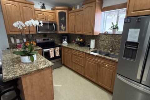 Купить виллу или дом в Майами, Флорида 3 спальни, 133.97м2, № 1964017 - фото 4