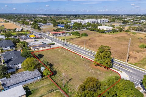 Propiedad comercial en venta en Florida City, Florida № 2054675 - foto 7