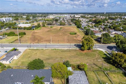 Propiedad comercial en venta en Florida City, Florida № 2054675 - foto 6