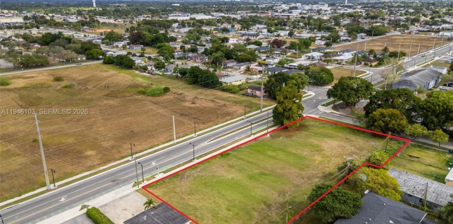 Propiedad comercial en Florida City, Florida № 2054675