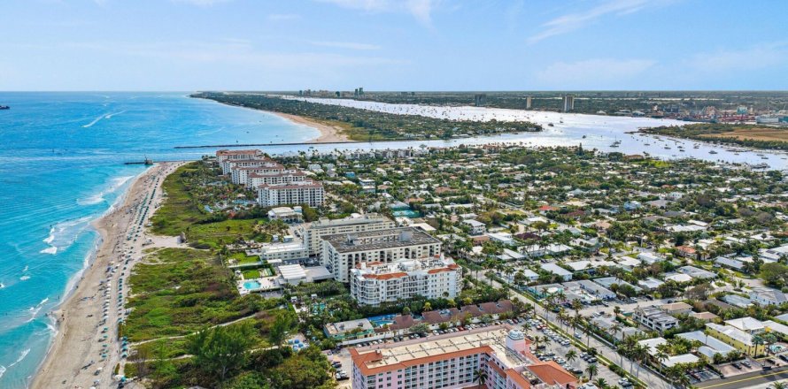 Condominio en Palm Beach Shores, Florida, 3 dormitorios № 945984
