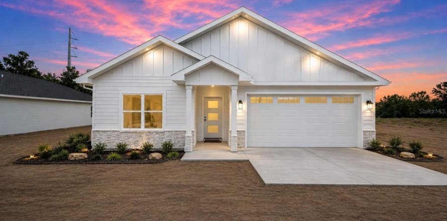 House in Williston, Florida 3 bedrooms, 165.09 sq.m. № 2097178