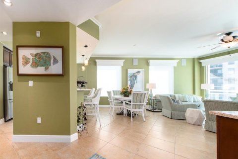 Купить кондоминиум в Клируотер, Флорида 10 комнат, 169.55м2, № 1533243 - фото 14