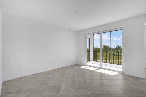 Condo in Venice, Florida, 2 bedrooms in WELLEN PARK  № 2166813 - photo 6