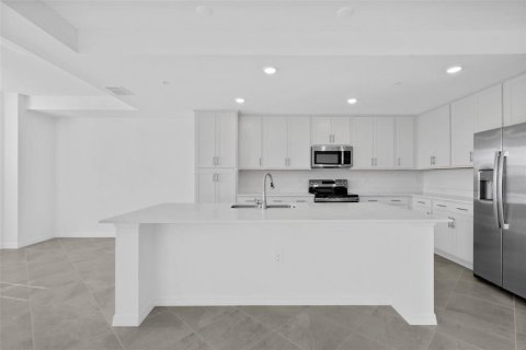 Condo in Venice, Florida, 2 bedrooms in WELLEN PARK  № 2166813 - photo 15