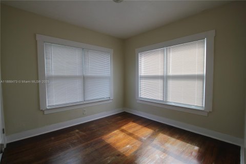 House in West Palm Beach, Florida 3 bedrooms, 167.97 sq.m. № 1942316 - photo 10