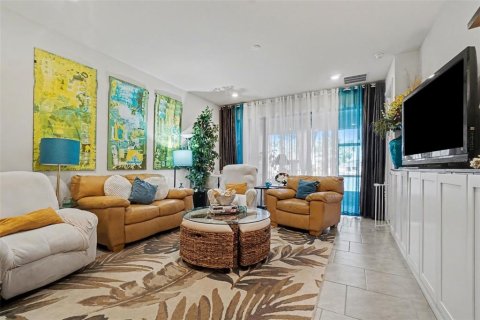 Villa ou maison à vendre à Clermont, Floride: 2 chambres, 152.92 m2 № 2157019 - photo 8