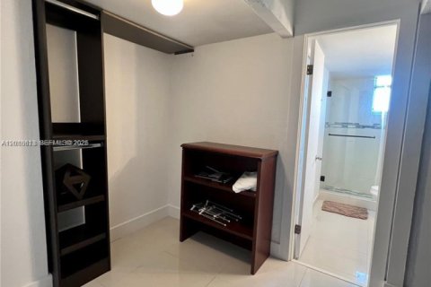 Copropriété à vendre à North Miami Beach, Floride: 3 chambres № 2084315 - photo 17