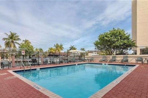 Copropriété à vendre à North Miami Beach, Floride: 3 chambres № 2084315 - photo 5