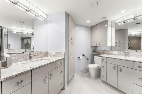 Copropriété à vendre à Boca Raton, Floride: 2 chambres, 151.43 m2 № 2175534 - photo 29