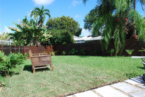 Villa ou maison à vendre à Miami, Floride: 5 chambres, 235.41 m2 № 1955084 - photo 26