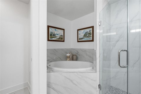 Copropriété à vendre à Punta Gorda, Floride: 2 chambres, 165.55 m2 № 2298204 - photo 18