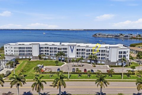 Condo in Punta Gorda, Florida, 2 bedrooms № 2298204
