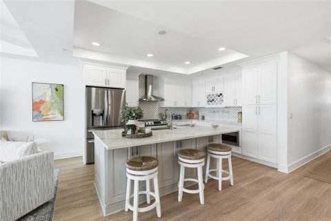 Copropriété à vendre à Punta Gorda, Floride: 2 chambres, 165.55 m2 № 2298204 - photo 3