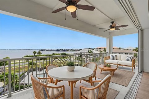 Copropriété à vendre à Punta Gorda, Floride: 2 chambres, 165.55 m2 № 2298204 - photo 20