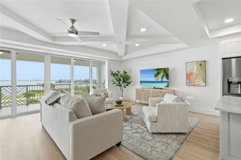 Copropriété à vendre à Punta Gorda, Floride: 2 chambres, 165.55 m2 № 2298204 - photo 5